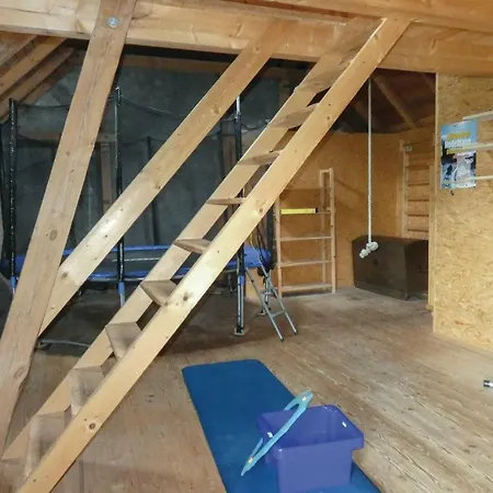 Apartment Two-bedroom In Zeulenroda-triebes Weckersdorf